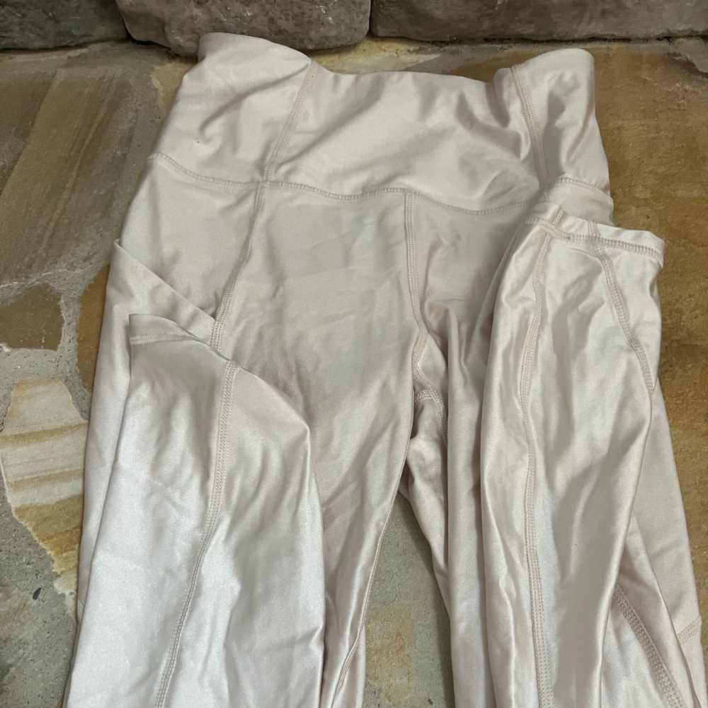 Silver/pink shiny fabletics leggings